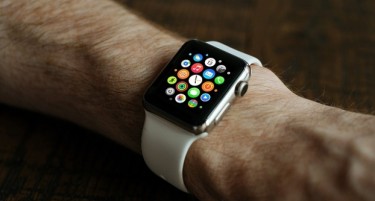Зошто на министрите во Англија и Австралија им е забрането да носат Apple Watch?