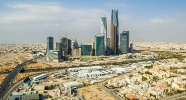 Парите од нафтата се „исушија“ - Саудиска Арабија прв пат издава обврзница