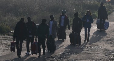 Италијанско село се забарикадира против мигранти