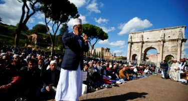Ислам и Ватикан: Муслиманите сакаат џамии во Рим