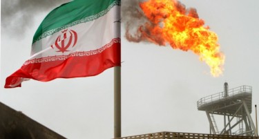 „Златна треска“ за нафтата во Иран