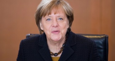 Меркел во трка за нов мандат - ја нарекуваат глобален играч