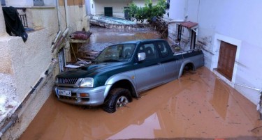 ФОТО+ВИДЕО: Поплавите во Грција однесоа живот