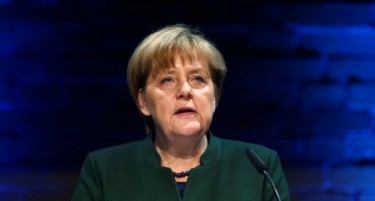 Меркел стравува дека може да се манипулира со гласови