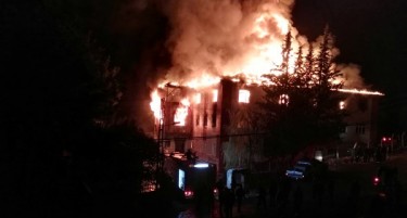 ФОТО+ВИДЕО: Голем пожар во интернат во Турција, изгореа девојчиња