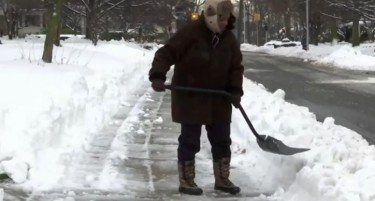 ФОТО+ВИДЕО: Поларна зима во САД со минус 45 степени