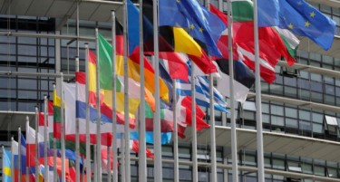 ЕУ ќе предложи нови правила против перењето пари
