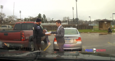 Видео: Ја пречекори брзината, а полицаецот му ја „врза“ една
