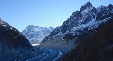 СКИЈАЧИТЕ РАЗОЧАРАНИ: Алпите се соочуваат со голи падини четврта година по ред