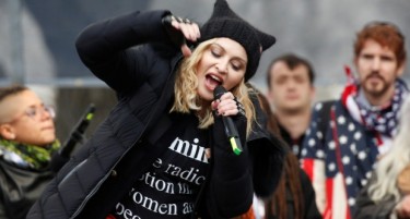 Мадона протестираше против Трамп па и ја забранија музиката