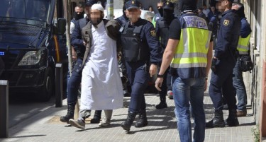 Шпанија во голема акција за апсење на терористи