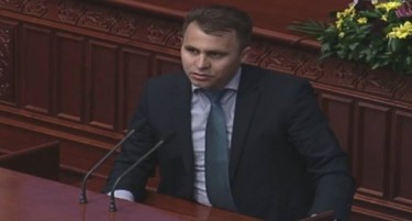 Алими до пратениците од ВМРО ДПМНЕ: Почитувајте ја Албанија, таа прва ја призна Македонија
