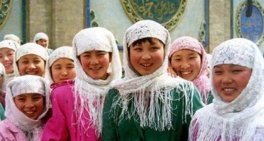 ПЕКИНГ ОДЛУЧИ: Нема повеќе муслимански имиња на деца во Кина