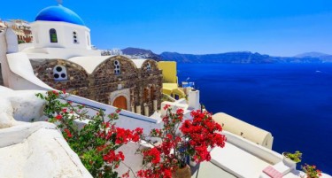 СЕЗОНАТА НА ПРАГОТ: Летово во Грција ќе ви требаат повеќе пари-бидете подготвени на „изгор цени“