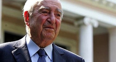 Почина еден од најголемите грчки политичари и поранешен премиер на земјата