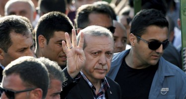 Ердоган не сака поделби, но еве го и ставот за смртната казна...