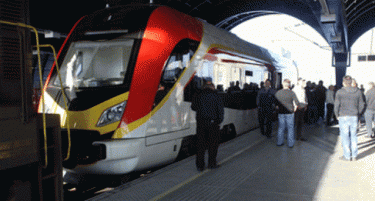 Два воза на Македонски железници удриле во камења поставени на пруга