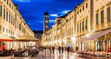 ДНЕВНО ЌЕ ИМААТ ПО 8000 ГОСТИ: Балкански град го ограничува бројот на туристи