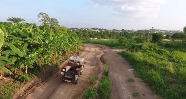 Видео: Електричен автомобил специјално за рурална Африка