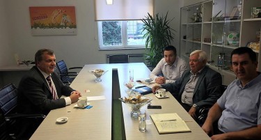 Министерот Шапуриќ во посета на Витаминка