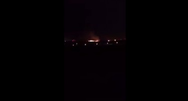 (ВИДЕО) Падна и се запали авион во Истанбул