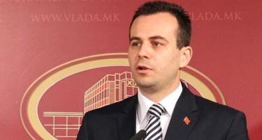 Се токми смена на македонскиот преговарач за името Васко Наумовски