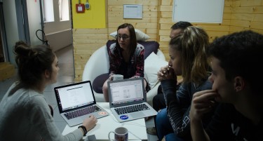 WeTalkIT заедницата на млади IT ентузијасти, во соработка со Skopje Legal Hackers, го лансираат новиот проект наречен “Правен Калкулатор”.