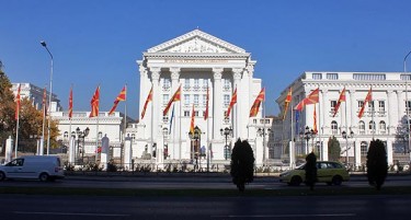 Владата ќе одржи седници со бугарската и албанската Влада