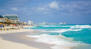 Канкун нуди 50 000 евра за „професионален турист“: Еве што треба да направите ..