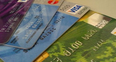 Колку платежни картички се користат во Македонија?
