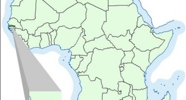 Нема повеќе политичко гласање со џамлии, отсега ќе се гласа со гласачки ливчиња во Гамбија