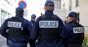 Киднаперот е убиен, заврши заложничката драма во Франција