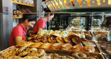 Vip успешна приказна: Секоја кифличка и колаче се направени рачно во Кумановска градска пекара