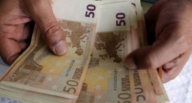 Македонија единствена со просечна плата под 400 евра во регионот