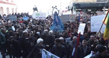 Во Белград протест против мини-хидроцентралите