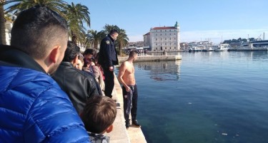 (ВИДЕО) Хрватските политичари ги осудија хулиганите, откако српски ватерполист скокна в море за да се спасува од нив