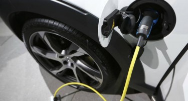 Електричните автомобили всушност повеќе загадуваат дури и од дизелашите?
