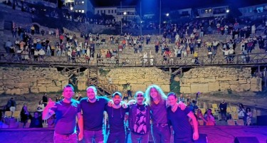 Фантастичен концерт на рок-легендата: Бебек со синот во Охрид