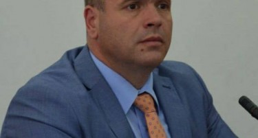 Максим Димитриевски обвини за велепредавство