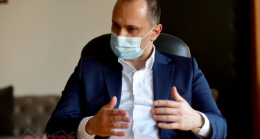 Министерот за здравство ја откри неговата новогодишна желба: Интервју со д-р. Венко Филипче