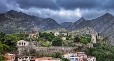 Црна Гора затвора 11 градови