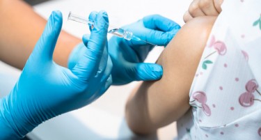 ВТОР СЛУЧАЈ ВО ХРВАТСКА: Млад човек почина по примање на вакцината АстраЗенека