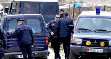 МАКЕДОНСКИ ДРЖАВЈАНИН Е УАПСЕН - во камион со македонски ознаки во Драч се откриени рекордни 300 килограми кокаин