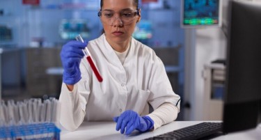 Има 223 заразени и 4 починати од коронавирусот