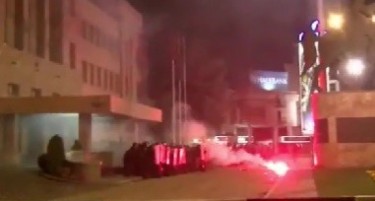 Кривична и за лицето што фрлаше со „молотови коктели“