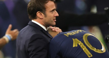 ПРЕГРАТКА ЗА УТЕХА ЗА МБАПЕ - Макрон ги тешеше француските фудбалери по загубеното финале
