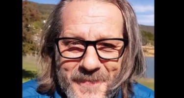 ЏАМБАЗОВ СТАНА ЕМОТИВЕН: Еве што напиша за неговата мајка Анче