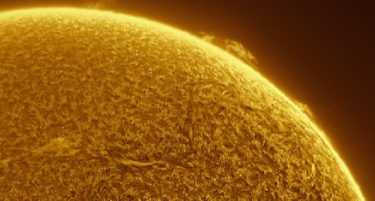 ТРИ ЧАСА ЕРУПЦИИ, ИСФРЛАЊЕ ПЛАЗМА, ОДБЛЕСОЦИ: Еве што се случува на Сонцето