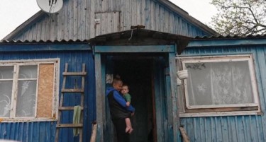 РУСИЈА ЈА УНИШТИ ЕНЕРГЕТСКАТА ИНФРАСТРУКТУРА: Скоро 200.000 луѓе во Харков се без струја