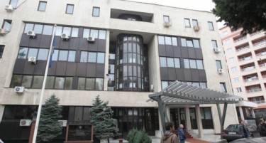 ЛАЖНИ ДОЈАВИ ЗА БОМБИ ВО ДВЕ СКОПСКИ УЧИЛИШТА: Од МВР со детали